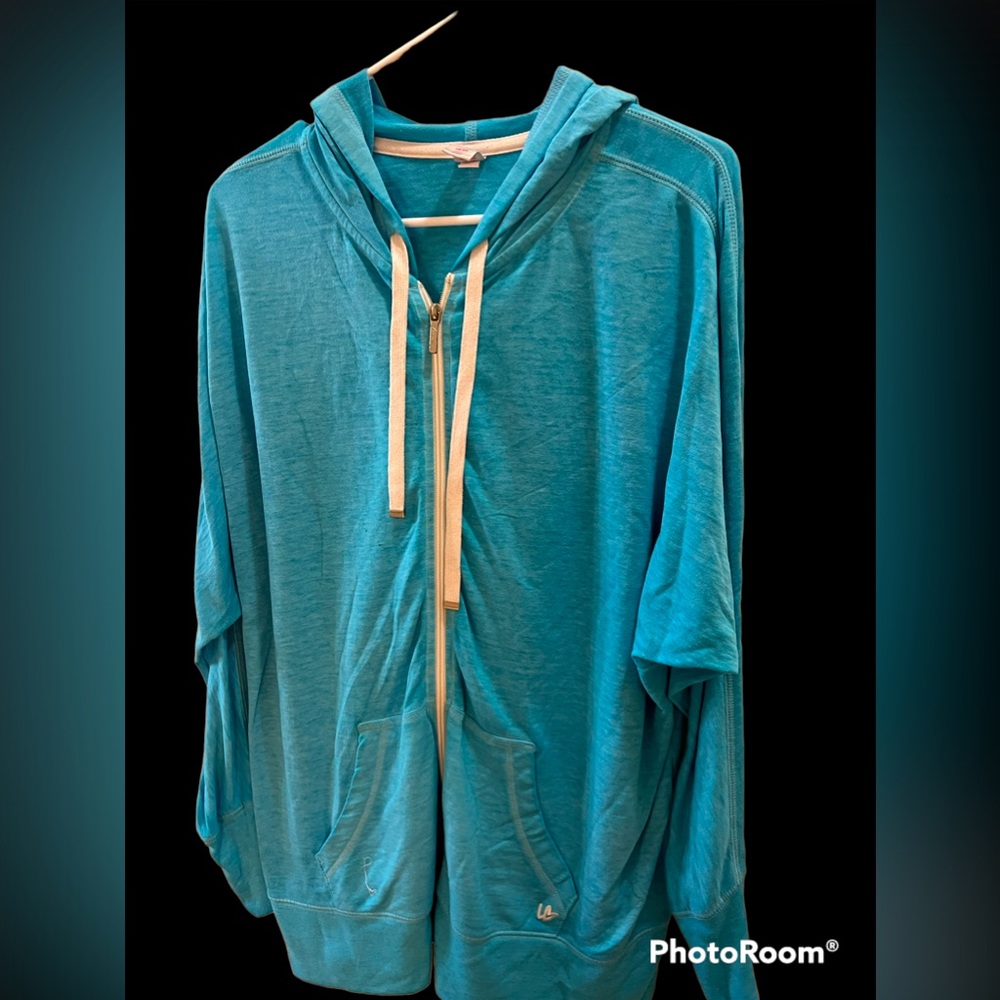 18/20 Livi Active hoodie